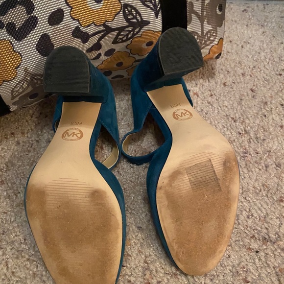 Micheal Kors heels - Picture 4 of 4